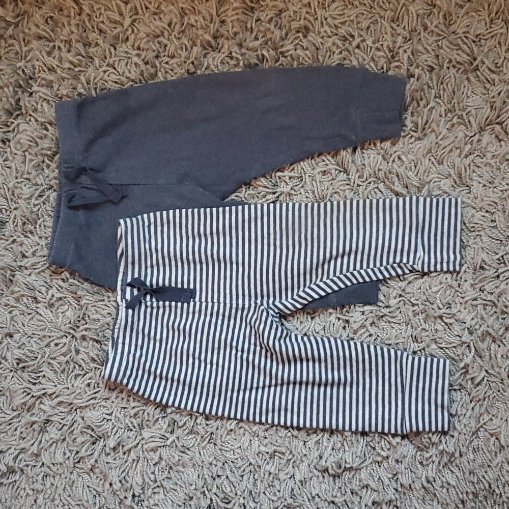 Two pairs of GAP baby pants 12-18M